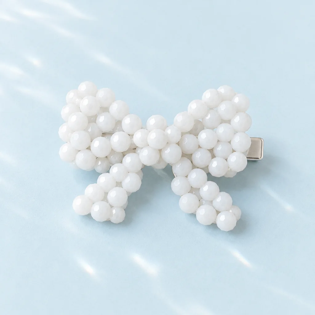 Milk Bow Clip, product view