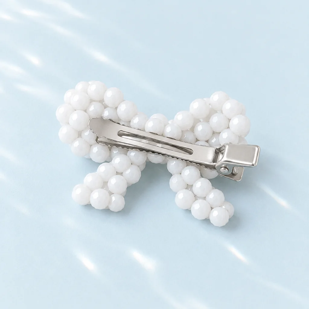 Milk Bow Clip, clip base close-up